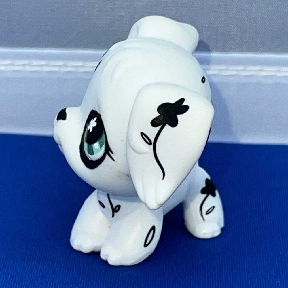 Hasbro Littlest Pet shop #469 Dog Cuddliest Dalmatian White & Black Authentic